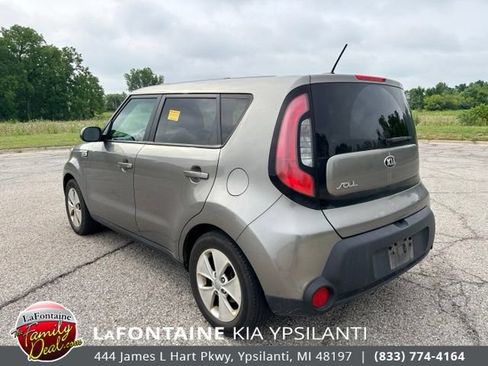 Used 2016 Kia Soul FWD image 3