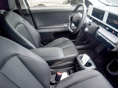 Used 2023 Hyundai Ioniq 5 SEL w/ Cargo Package AWD/4WD image 8