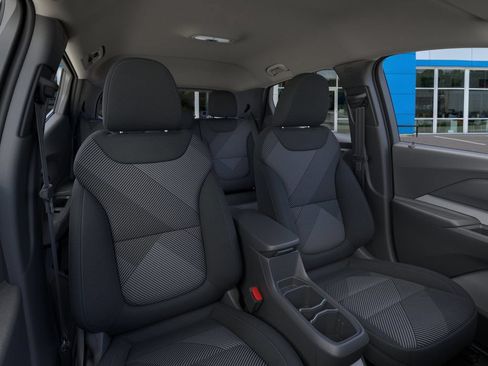 New 2027 Chevrolet Bolt LT w/ Comfort Package FWD image 19