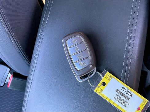 Used 2019 Hyundai Tucson SEL image 11