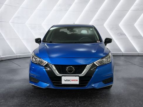 Used 2021 Nissan Versa S FWD image 2
