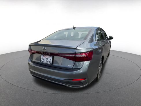 Used 2025 Volkswagen Jetta SE image 15