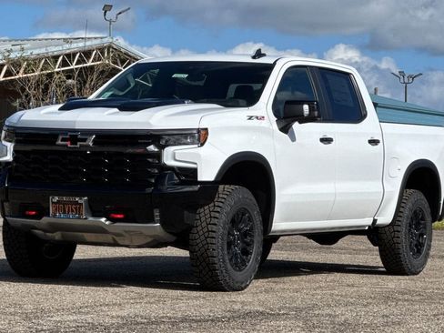 New 2026 Chevrolet Silverado 1500 ZR2 image 8