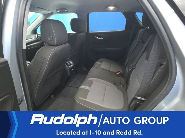 Used 2025 Chevrolet Blazer LT FWD image 15