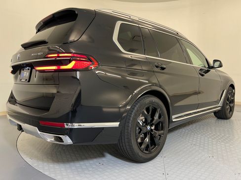 Used 2026 BMW X7 xDrive40i AWD/4WD image 9