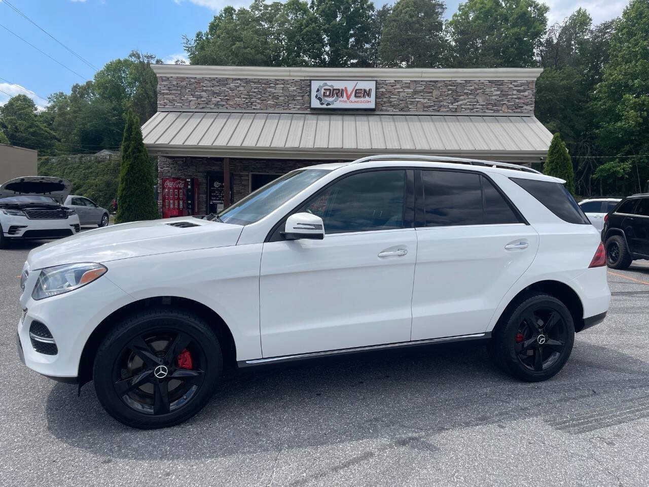 Used 2017 Mercedes-Benz GLE 350 4MATIC image 1