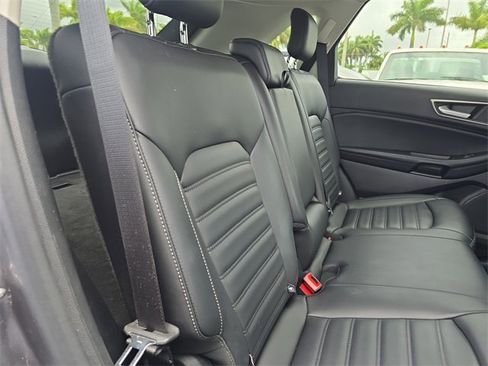 Used 2022 Ford Edge SEL image 10