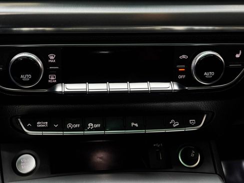 Used 2025 Audi Q5 2.0T Premium image 22