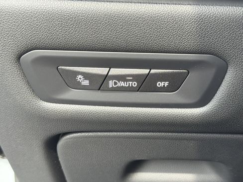 New 2026 BMW X5 sDrive40i image 11