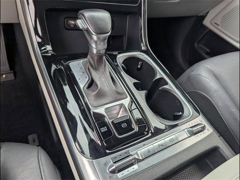 Certified 2022 Kia Carnival SX Prestige image 17