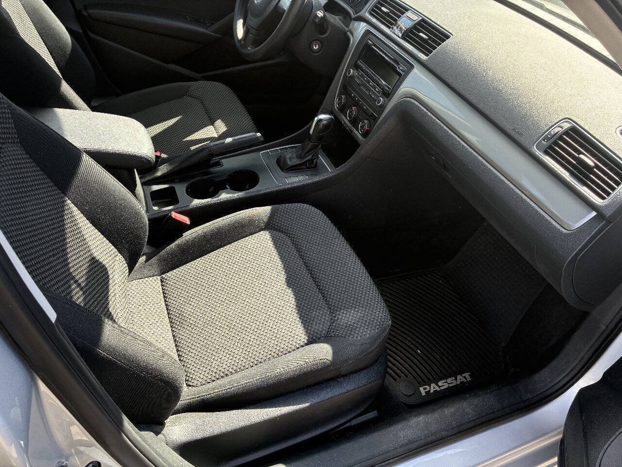 Used 2013 Volkswagen Passat 2.5 S FWD image 7