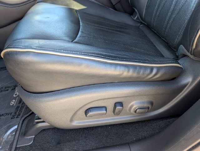 Used 2017 INFINITI QX60 FWD w/ Deluxe Technology Package image 25