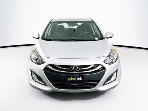 Used 2014 Hyundai Elantra GT FWD image 2