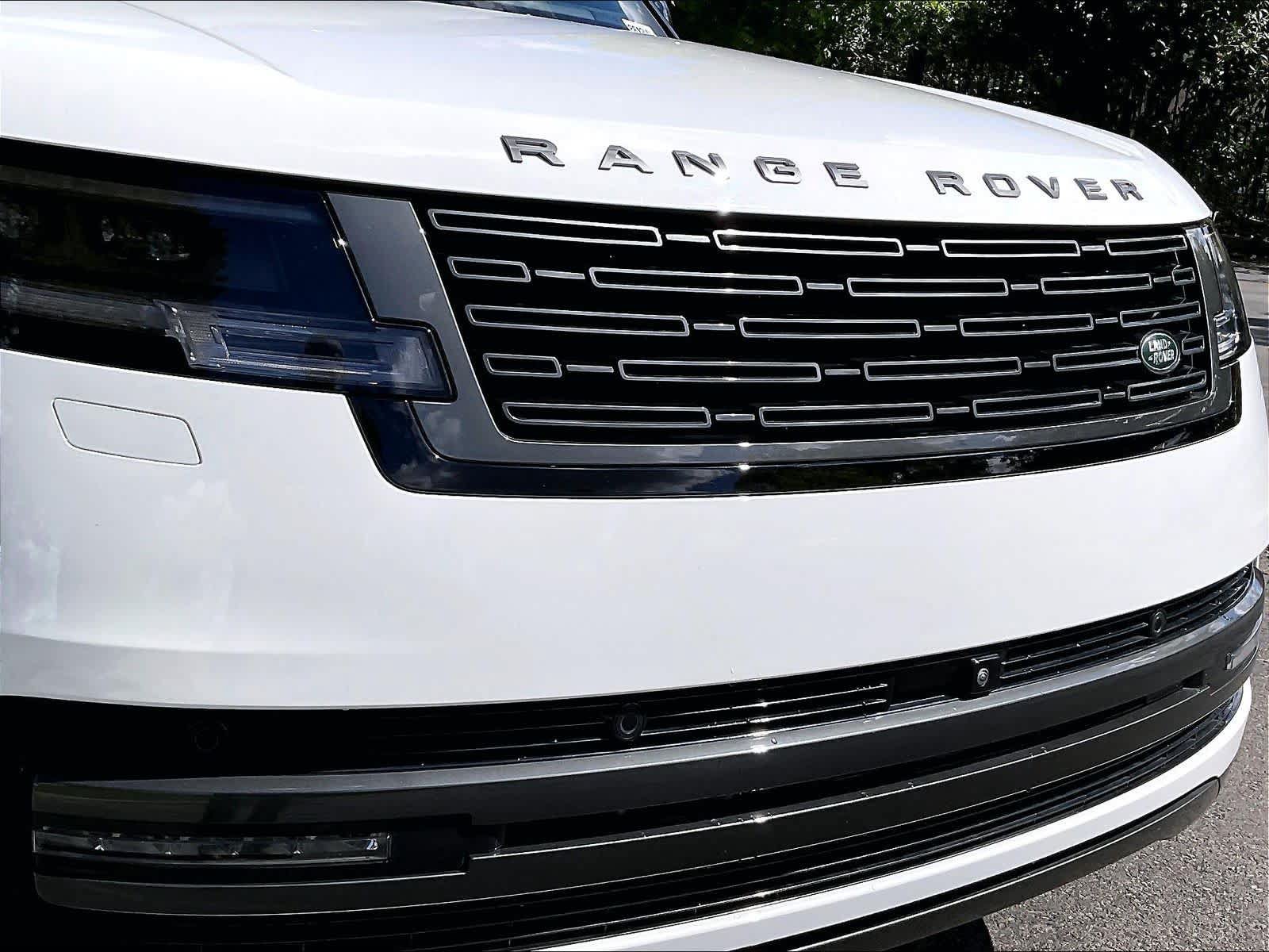 Used 2025 Land Rover Range Rover SE AWD/4WD image 35