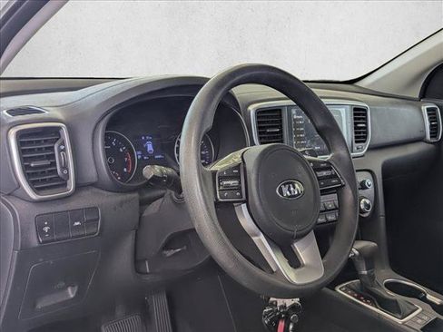 Used 2021 Kia Sportage LX FWD image 3