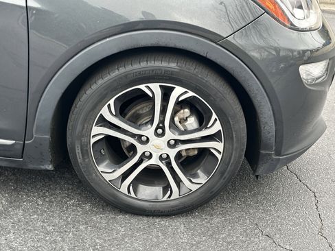 Used 2020 Chevrolet Bolt Premier w/ Infotainment Package image 14