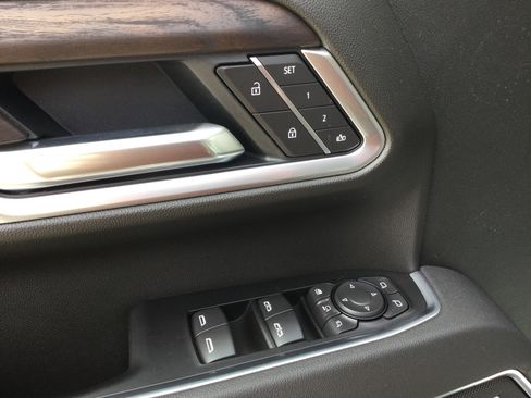 New 2026 GMC Sierra 3500 SLT image 11