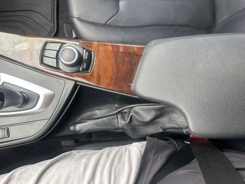 Used 2016 BMW 320i xDrive Sedan AWD/4WD image 26