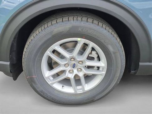 New 2026 Ford Explorer Active w/ Active Comfort Package RWD image 9