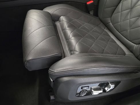 Used 2025 BMW X5 xDrive40i image 13