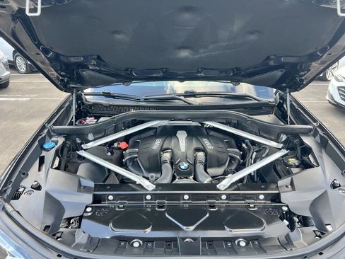 Used 2019 BMW X7 xDrive50i w/ Dynamic Handling Package image 62