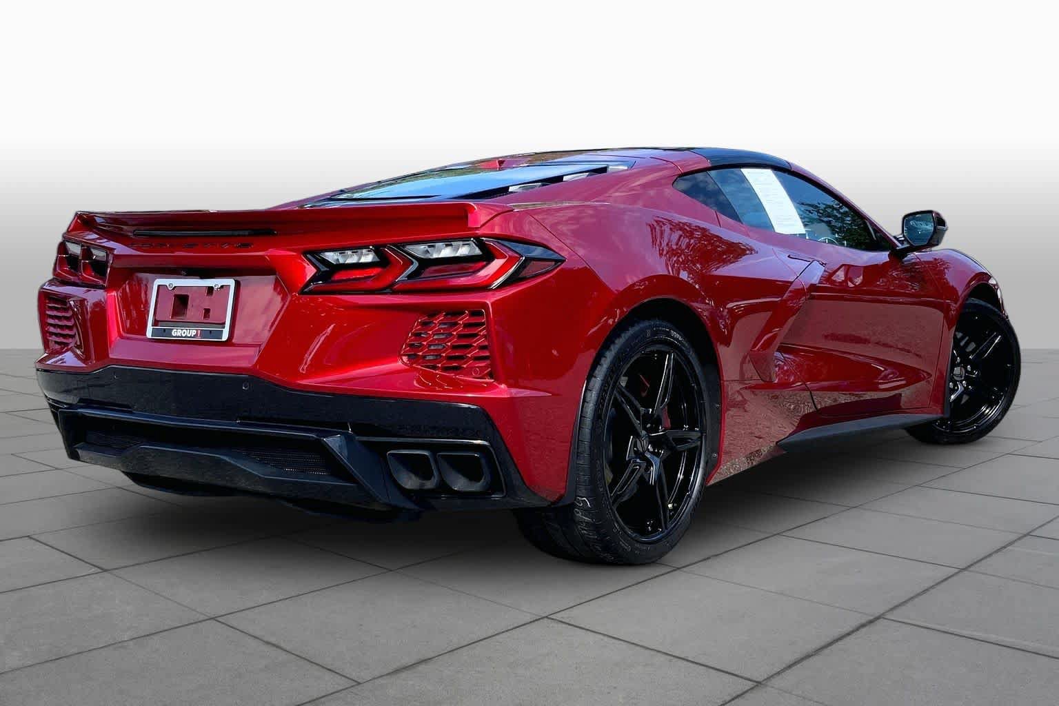 Used 2025 Chevrolet Corvette Stingray Preferred Cpe w/ Z51 Performance Package RWD image 13