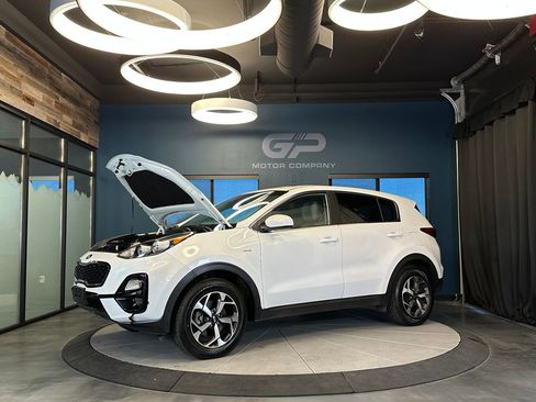 Used 2021 Kia Sportage LX AWD/4WD image 24