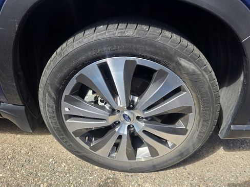 Used 2020 Subaru Ascent Limited w/ Technology Package AWD/4WD image 19