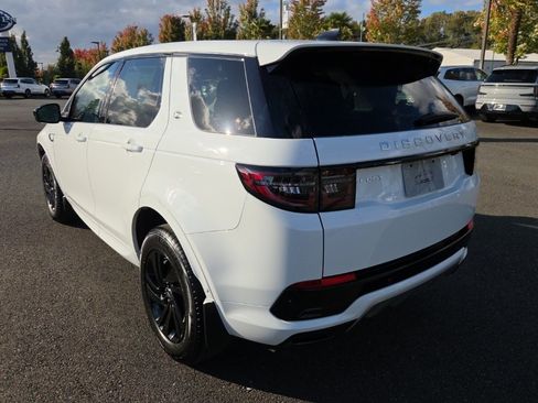 New 2025 Land Rover Discovery Sport S image 3