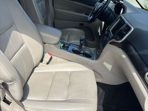 Used 2014 Jeep Grand Cherokee Limited AWD/4WD image 26