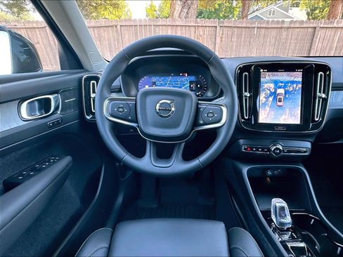 New 2026 Volvo XC40 B5 Plus w/ Climate Package AWD/4WD image 15