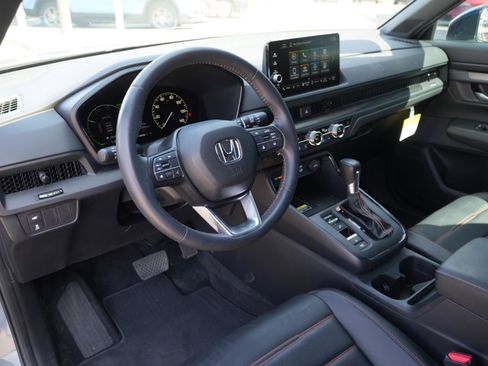 Used 2025 Honda CR-V Sport-L image 15