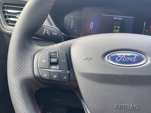 Certified 2025 Ford Escape ST-Line AWD/4WD image 29