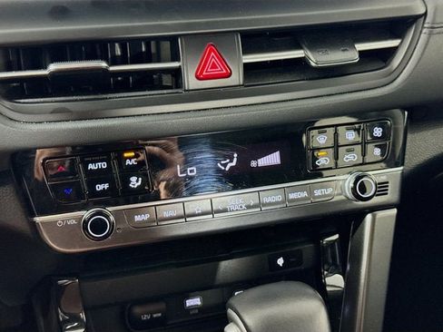Certified 2024 Kia Seltos EX AWD/4WD image 16