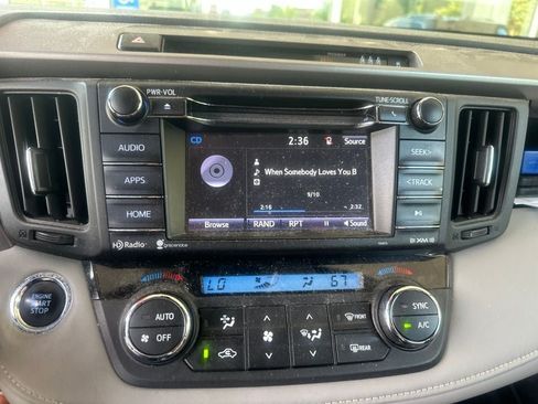 Used 2018 Toyota RAV4 XLE w/ Plus Extra Value Package AWD/4WD image 7