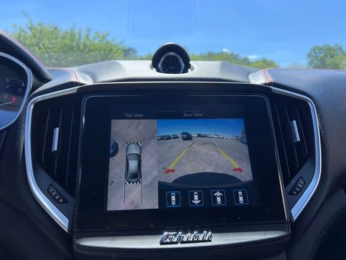 Used 2020 Maserati Ghibli S Q4 AWD/4WD image 19