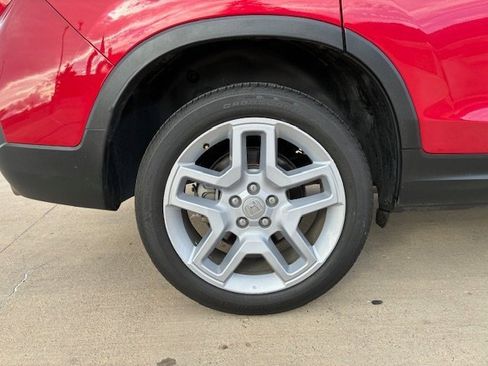 Used 2024 Honda Passport EX-L image 9