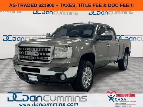 Used 2012 GMC Sierra 2500 SLE w/ SLE Preferred Package AWD/4WD image 1