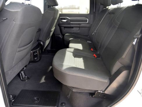 Used 2025 RAM 2500 Big Horn AWD/4WD image 29