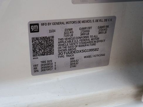 Certified 2025 GMC Sierra 1500 SLT AWD/4WD image 47