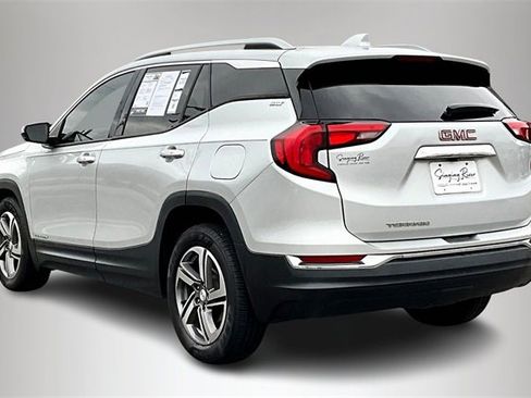 Used 2019 GMC Terrain SLT w/ Preferred Package image 4