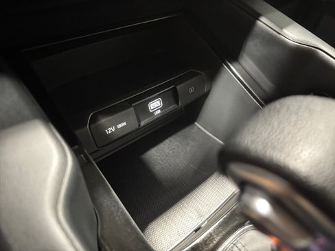 Used 2020 Kia Telluride LX AWD/4WD image 18