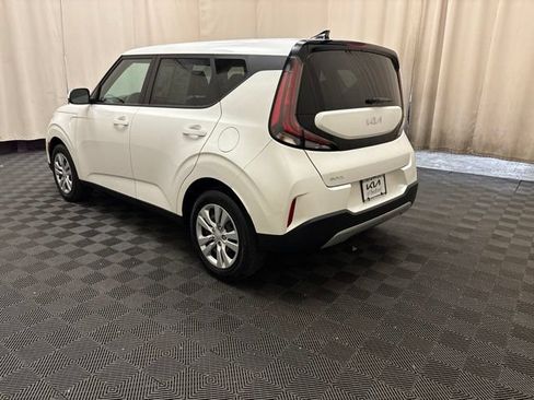 Certified 2025 Kia Soul LX FWD image 7