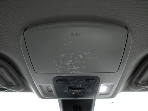 Certified 2022 Toyota Camry SE image 17