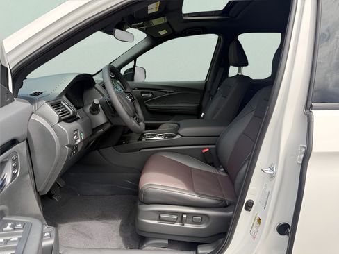 New 2026 Honda Ridgeline Black Edition image 11