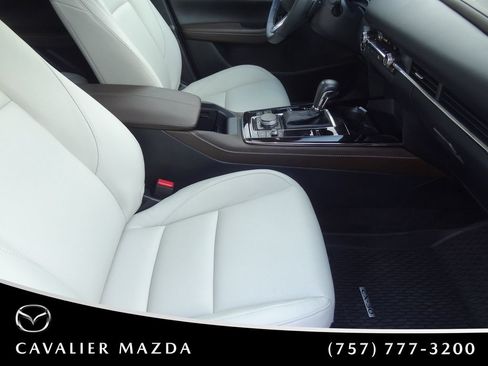 Certified 2025 MAZDA CX-30 2.5 Turbo w/ Premium Package AWD/4WD image 18