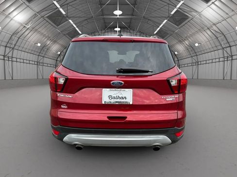 Used 2019 Ford Escape Titanium image 6