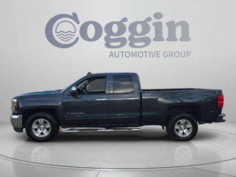 Used 2018 Chevrolet Silverado 1500 LT RWD image 2