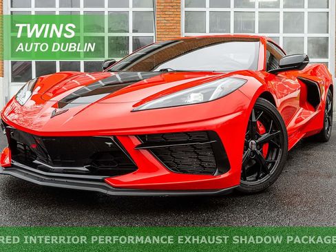 Used 2022 Chevrolet Corvette Stingray Preferred Cpe w/ Battery Protection Package RWD image 1