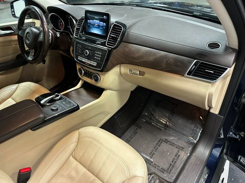 Used 2017 Mercedes-Benz GLS 450 4MATIC image 24